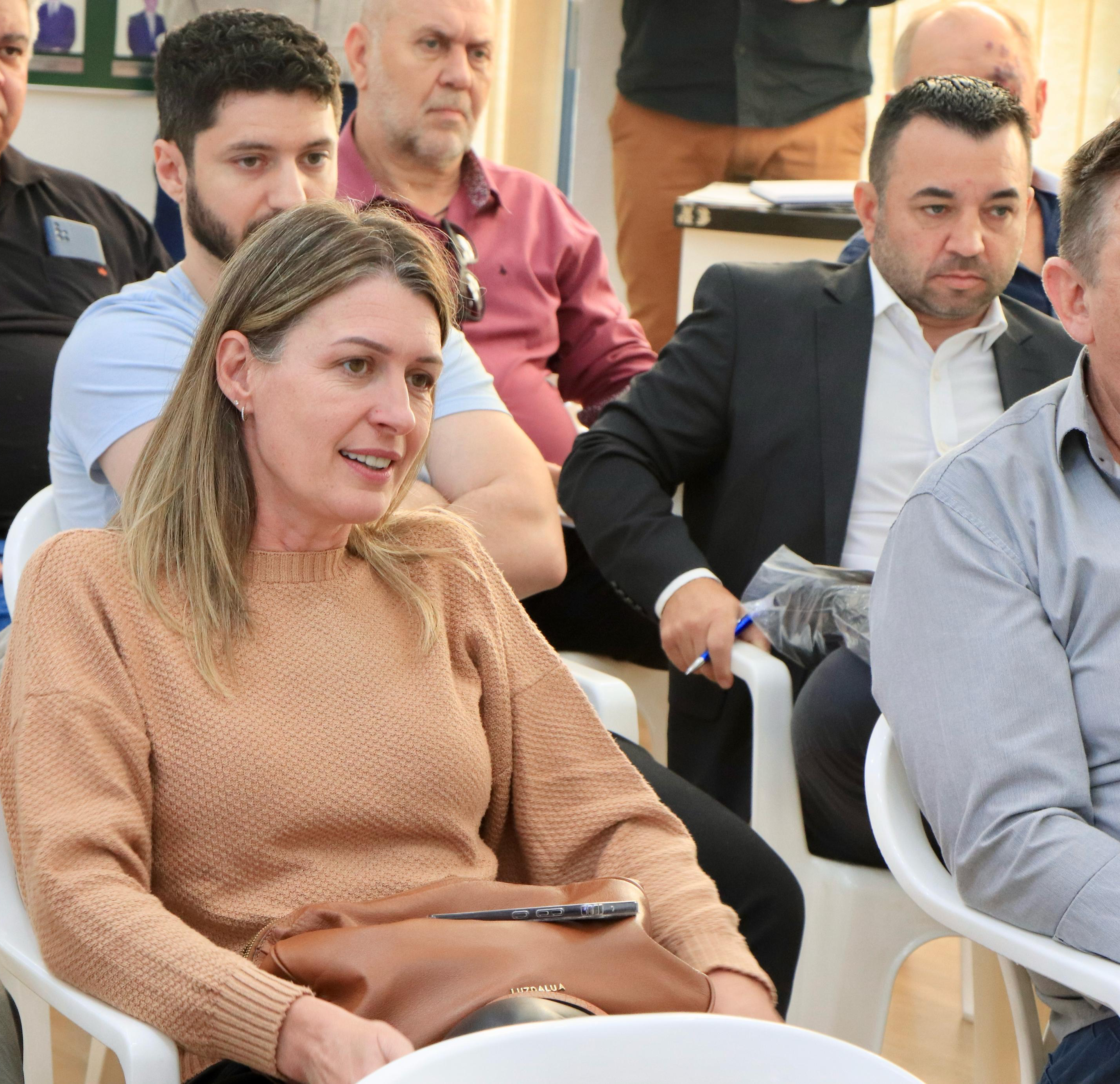 Assembleia da AMAJA debate saúde, infraestrutura viária e Plano Rio Grande